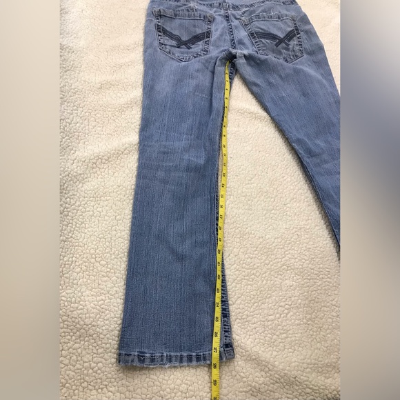 Axel Fully Distressed Denim Blue Jeans
Size 30 x 30
Fully Distressed-see - Picture 7 of 16